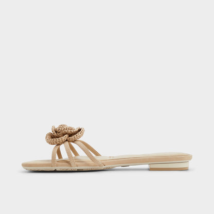 Wildbloom Sand Women's Travel essentials - Strappy flat sandal - Sand