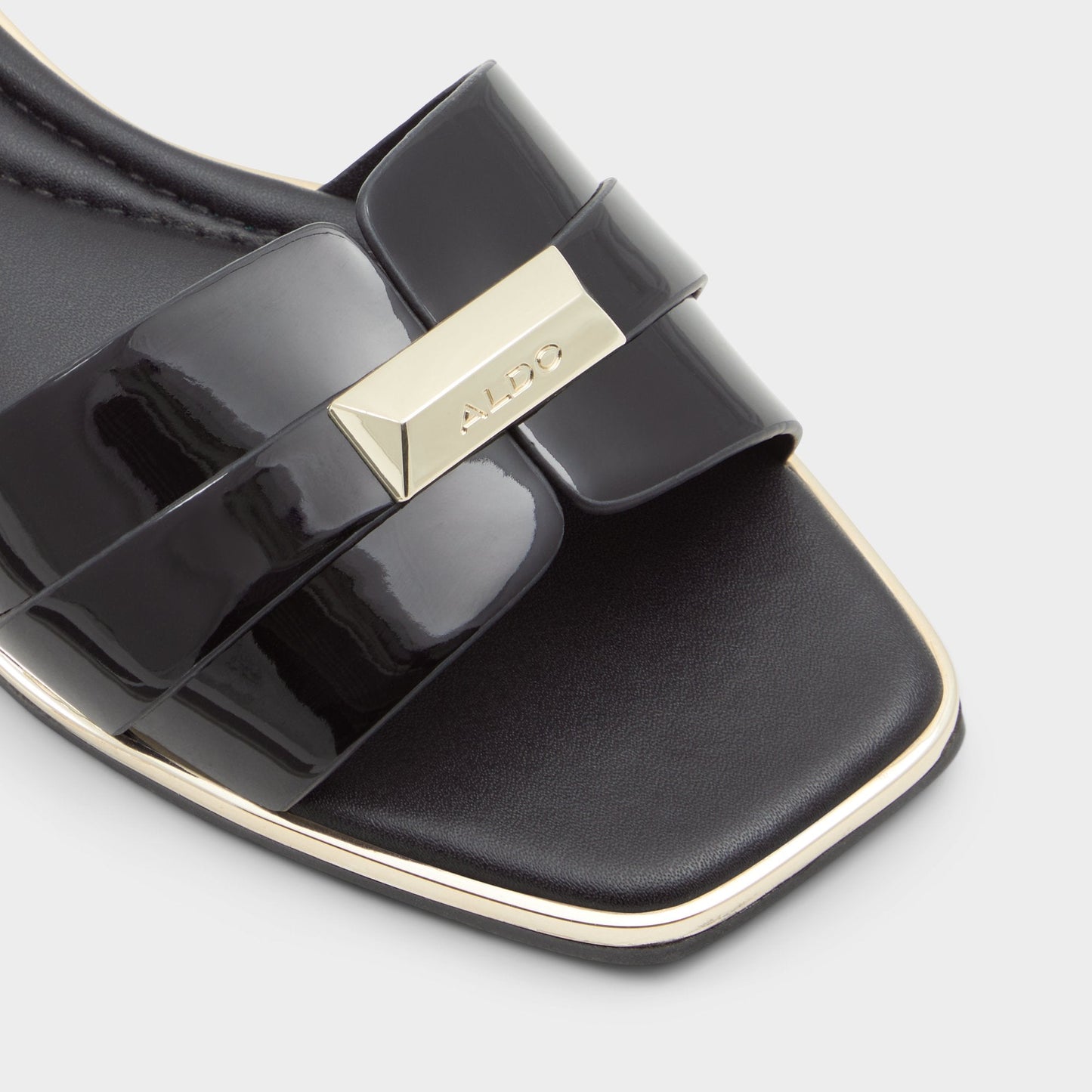 Darine in Xt Black - Slide sandal - Black