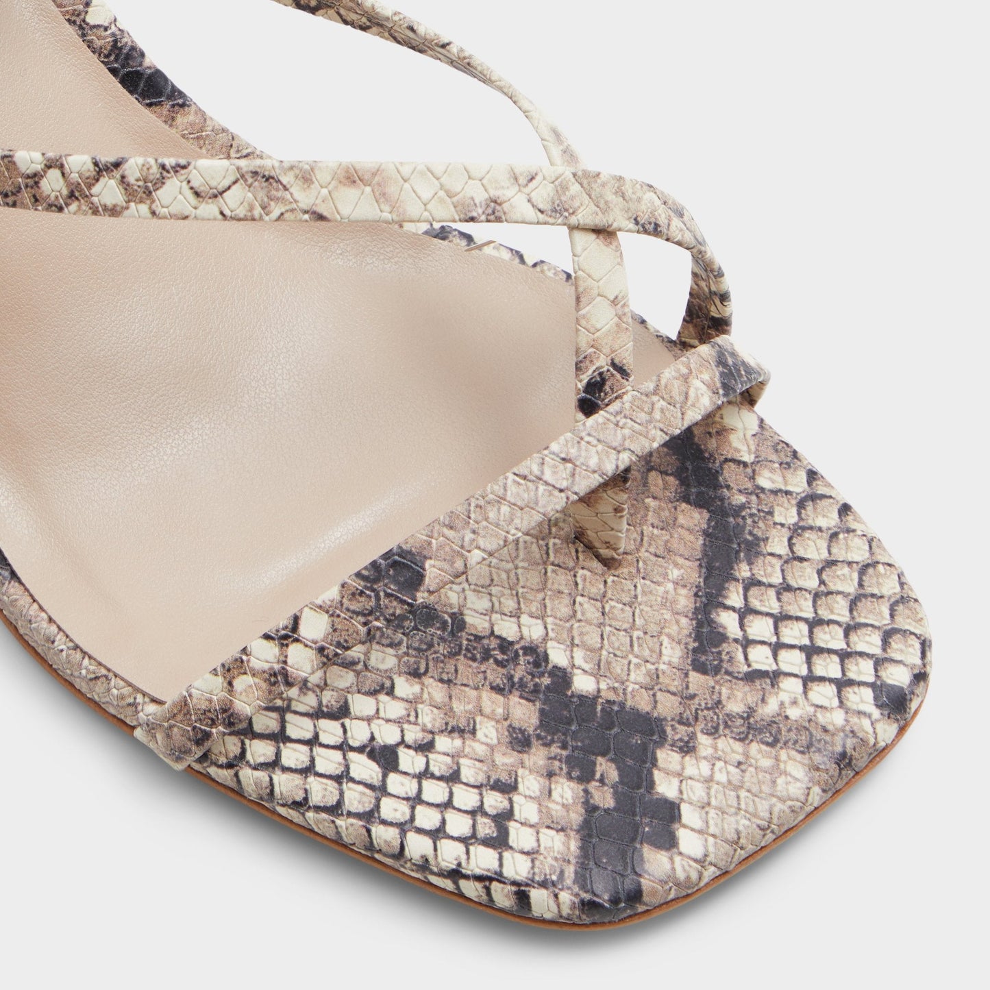 Adrauder in Brown Overflow 13801090 - Strappy block heeled sandal, Block heel - Brown Overflow
