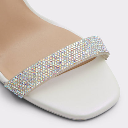 Onardonia in Open Natural - Strappy sandal, Block heel - Open Natural