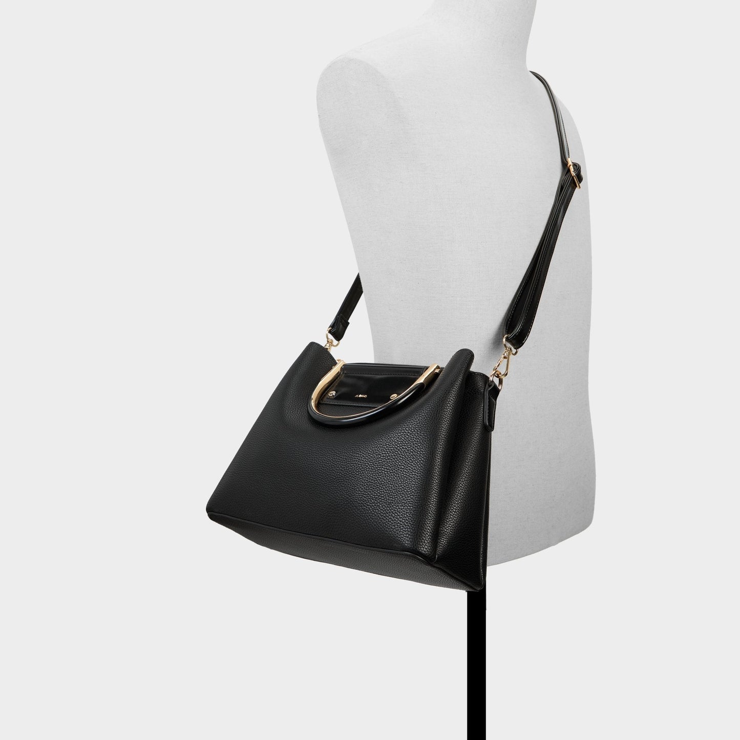 Sloanaa in Black - Satchel bag - Black