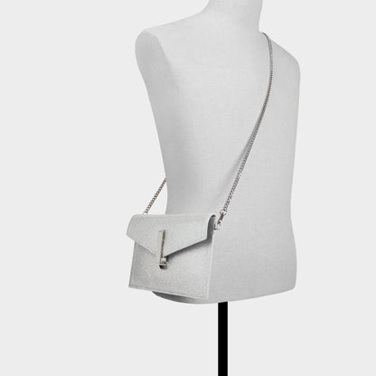 Lariblingg in Silver - Clutch - Silver