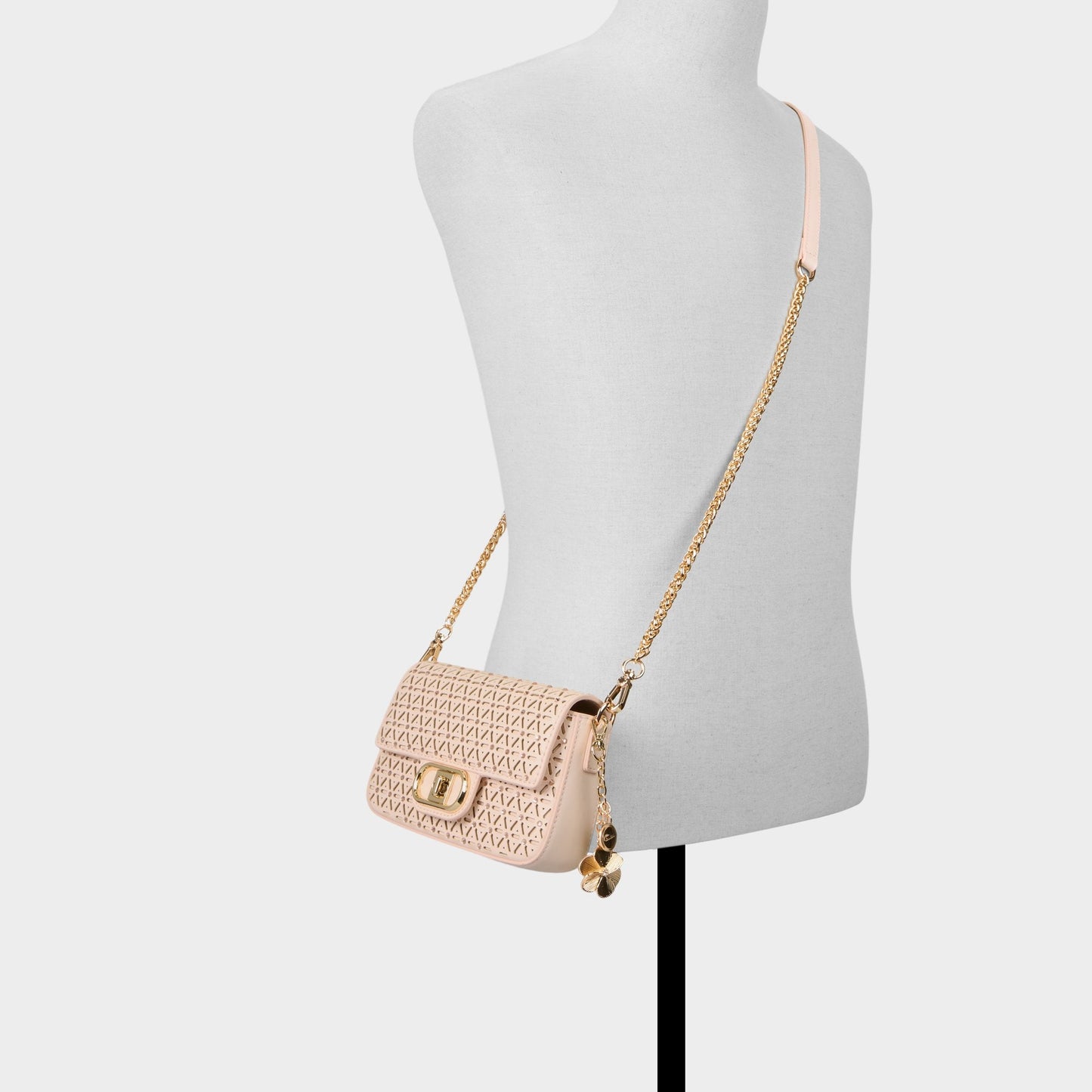 Bellablingg in Light Pink - Shoulder bag - Light pink