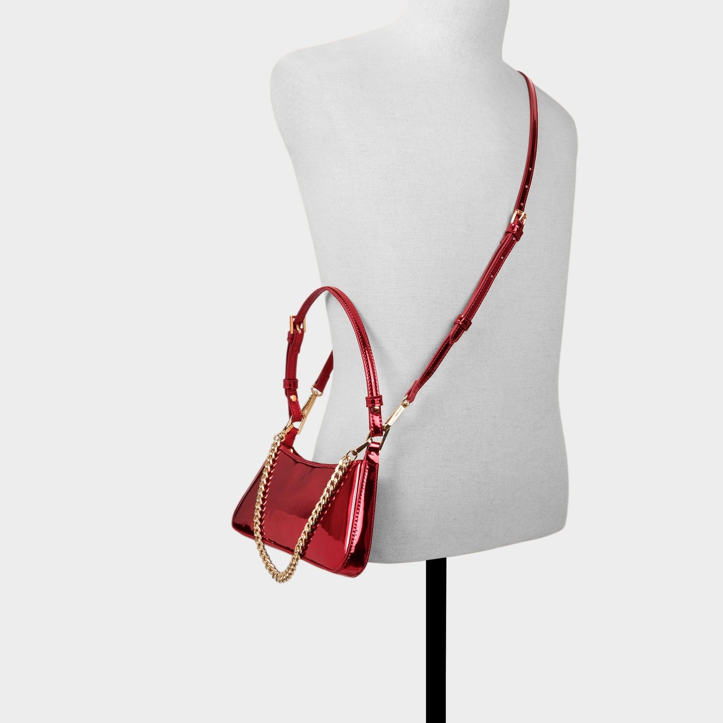 Jobellee in Red - Shoulder bag - Red
