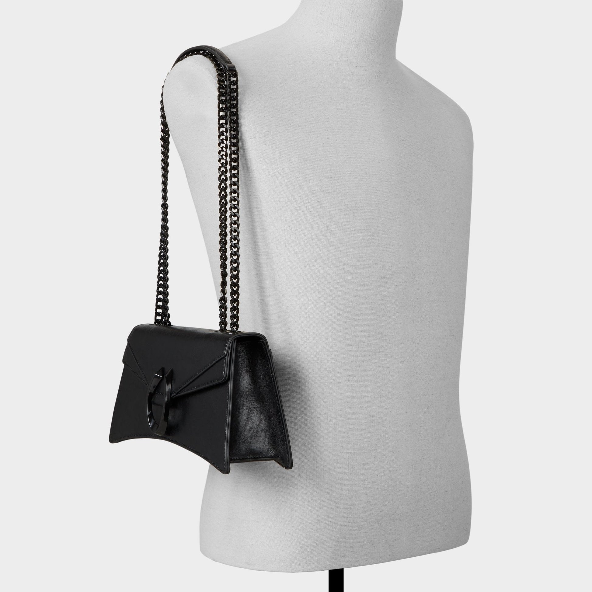 Forturaa in Black Black - Crossbody bag - Black/black