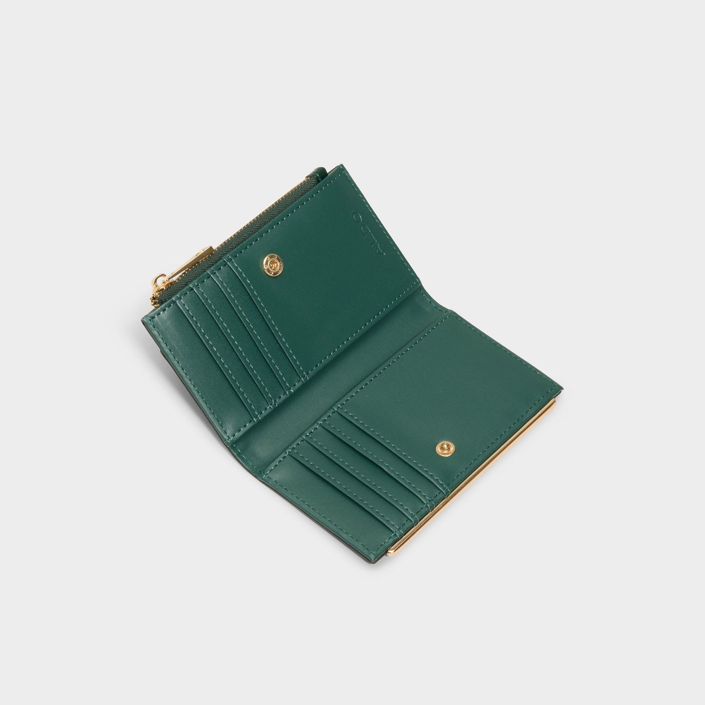 Mereclyaa in Green - Wallet - Green