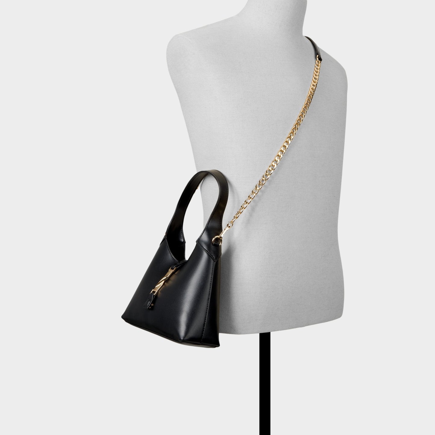 Harperminii in Black - Shoulder bag - Black