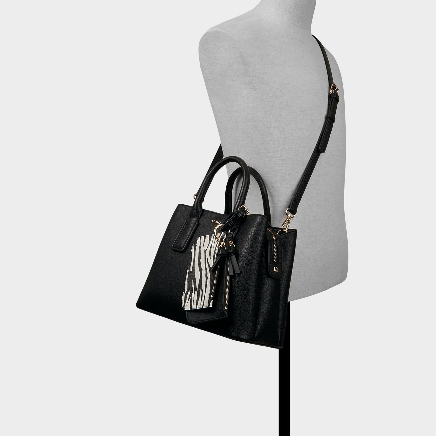 Jeynnaa in Black - Satchel bag - Black
