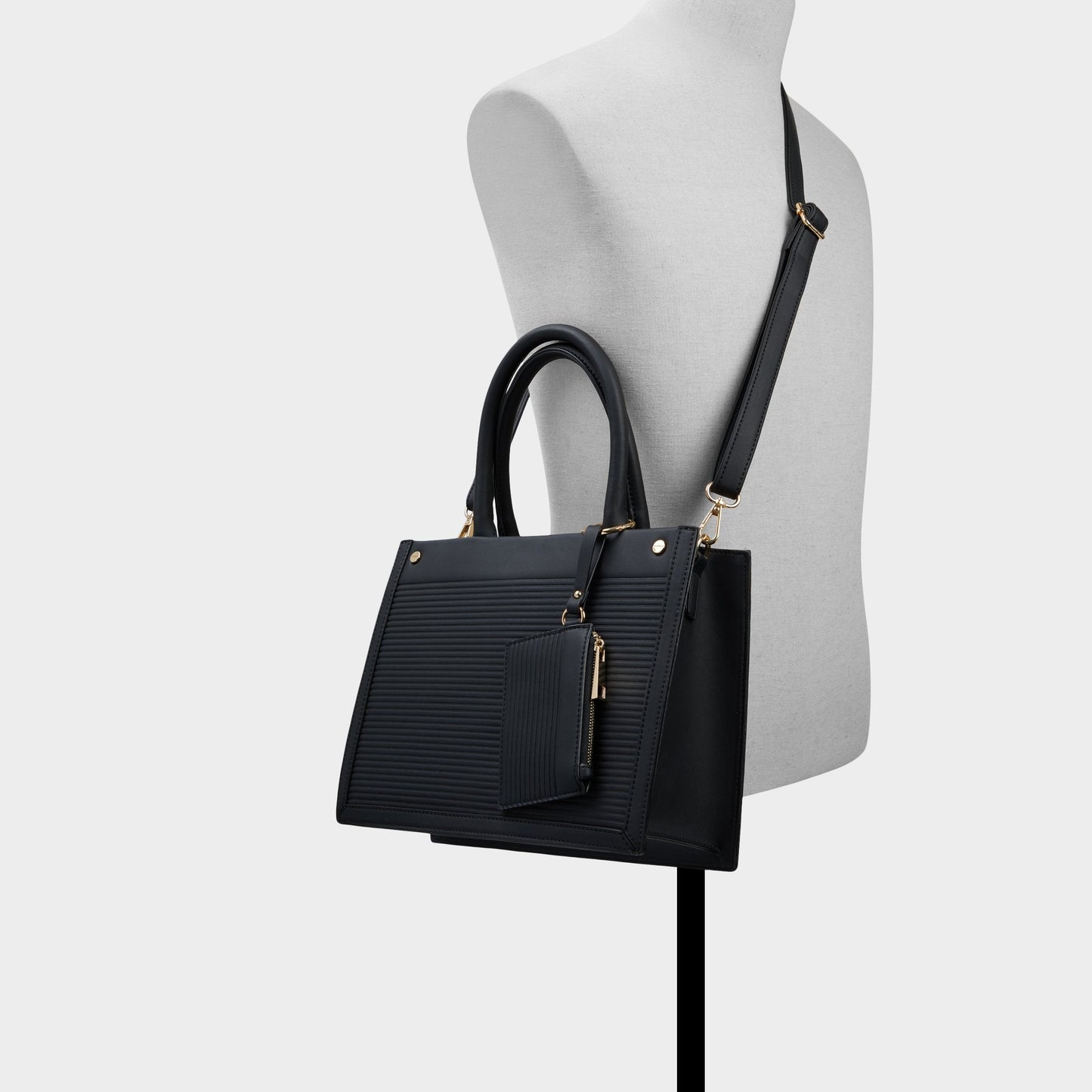 Daspiass in Black - Satchel bag - Black