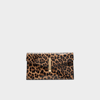 Larriblingg in Open Brown - Clutch - Open Brown