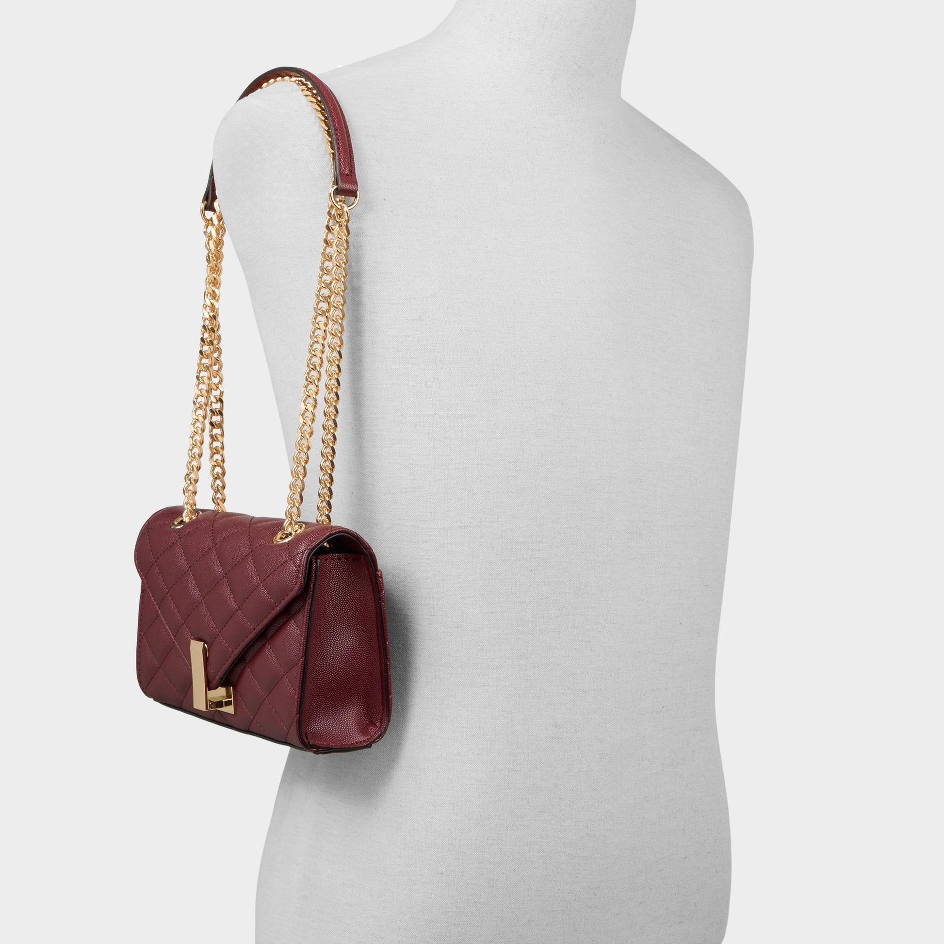 Chelsyyx in Bordo - Crossbody bag - Bordo