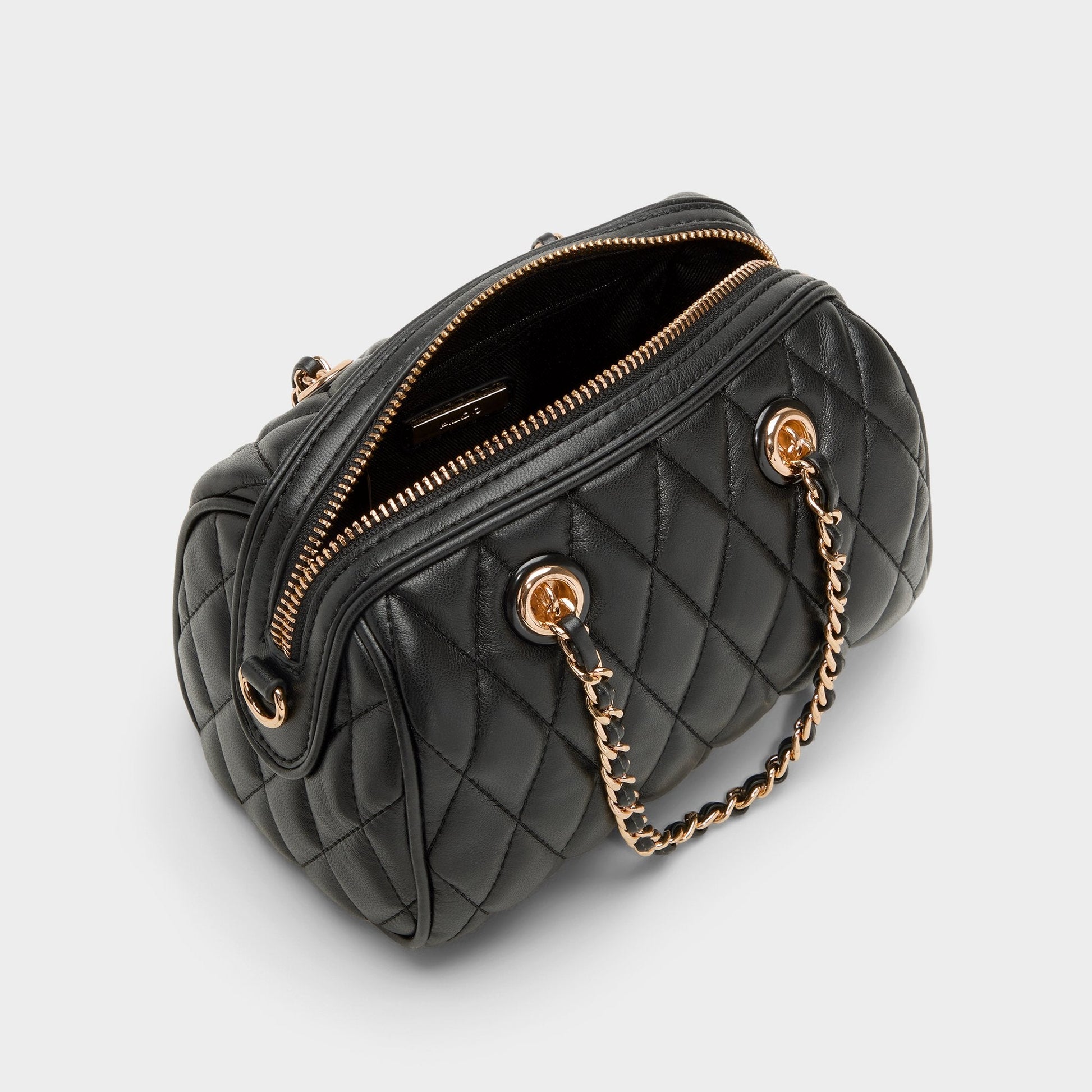 Skarletteex in Black - Barrel bag - Black