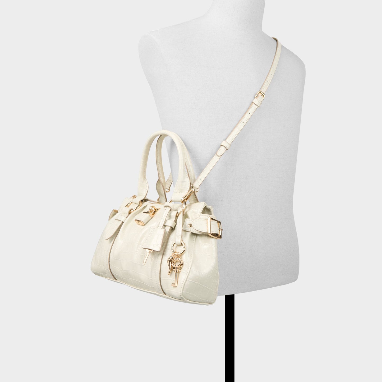 Alosaa in White - Satchel bag - White