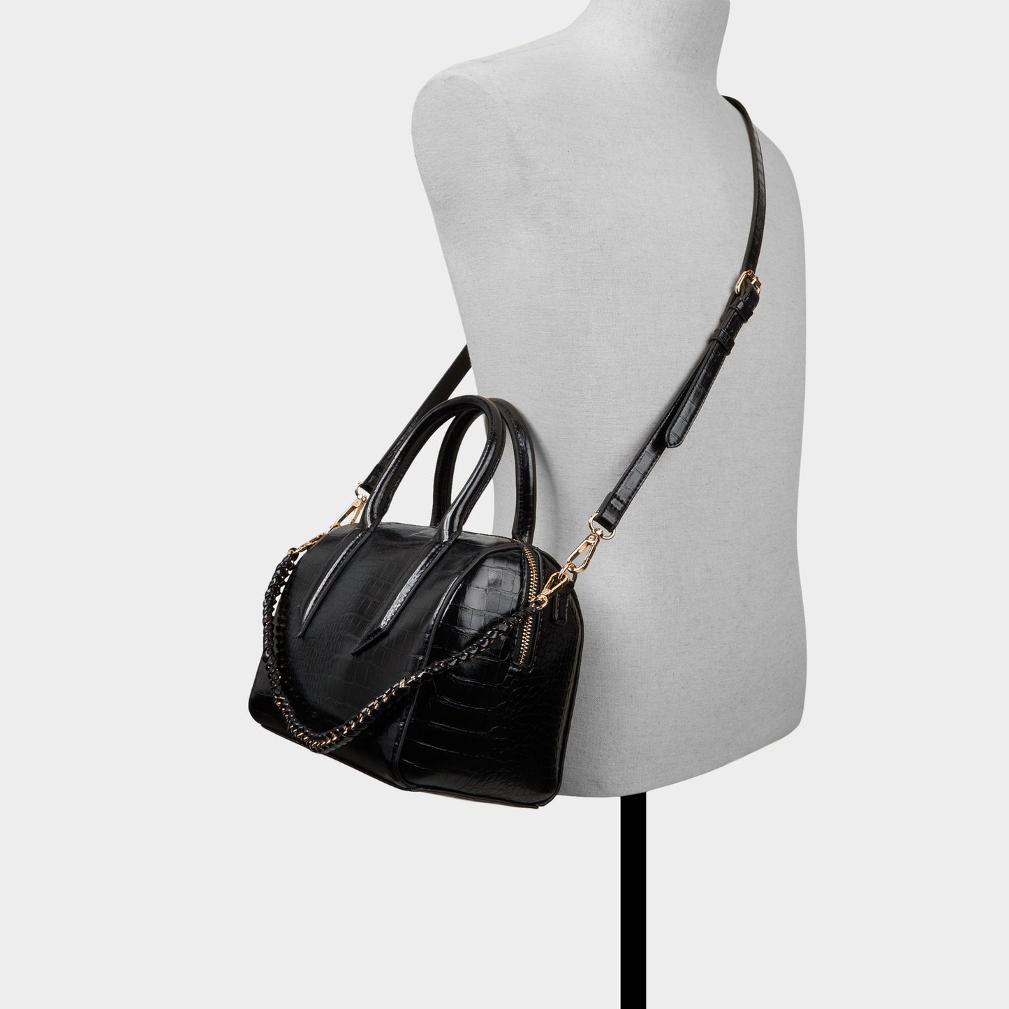 Albalaerell in Black - Satchel bag - Black