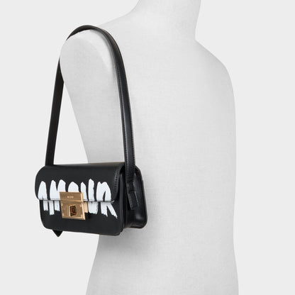 Amandyy in Black - Shoulder bag - Black