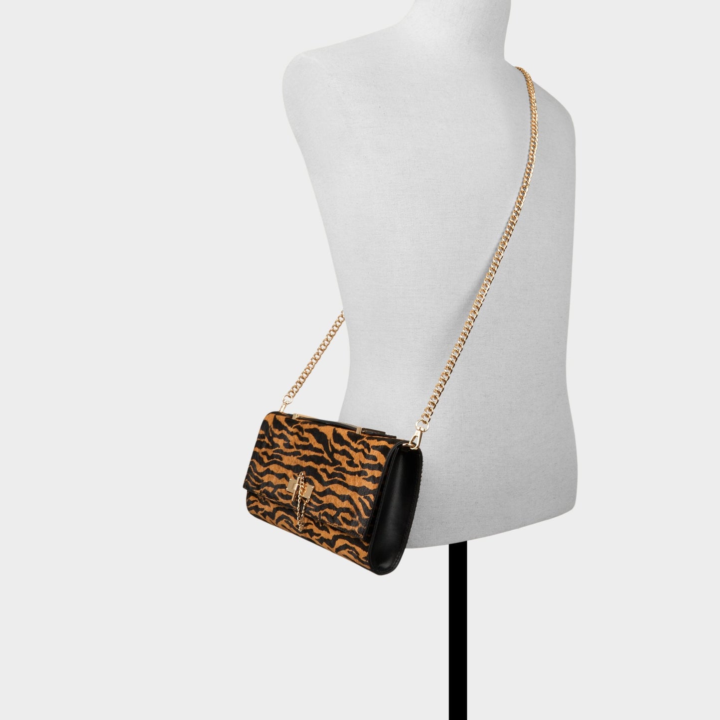 Rouxx in Open Brown - Clutch - Open Brown