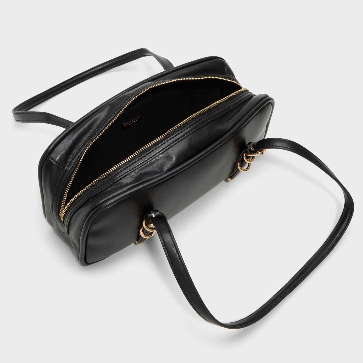 Casandraa in Black - Shoulder bag - Black