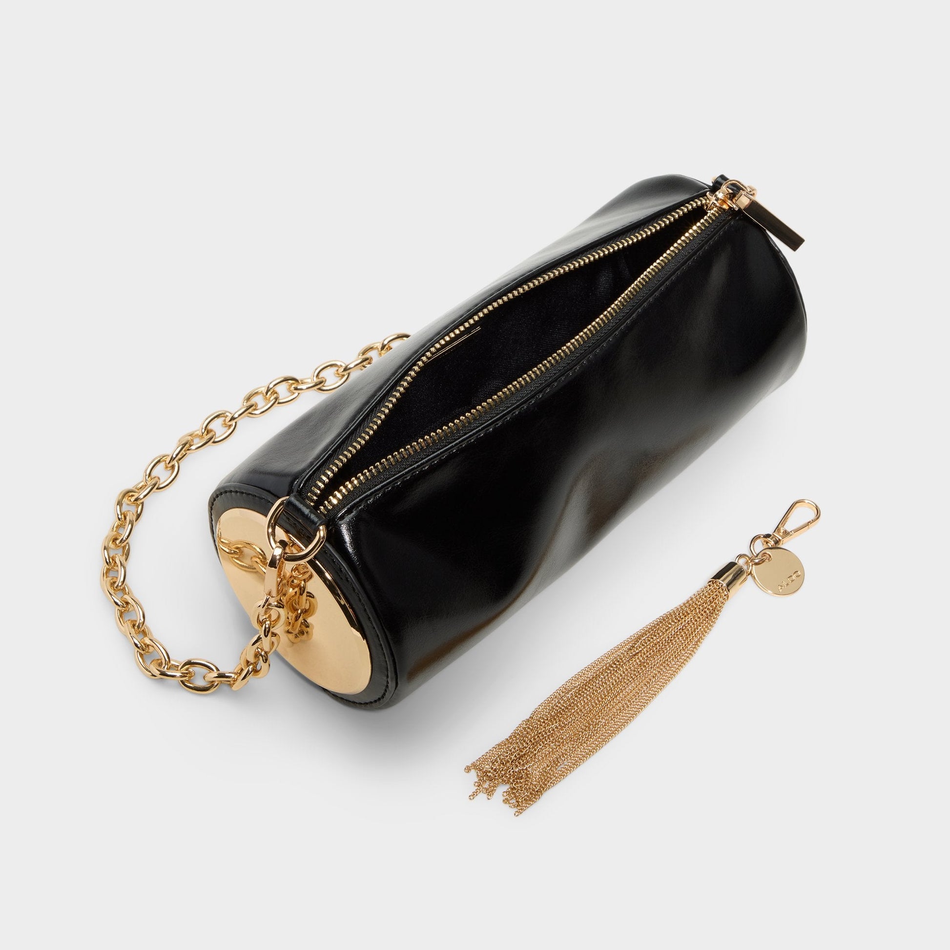 Iness in Black - Shoulder bag - Black