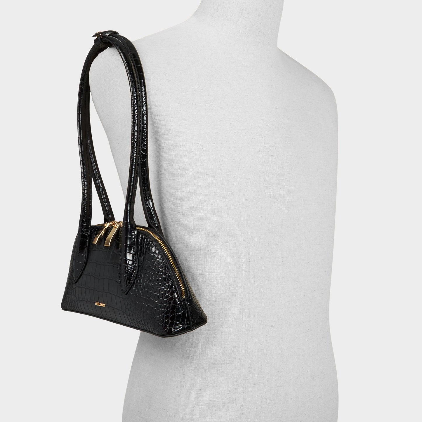 Heileyy in Black - Shoulder bag - Black