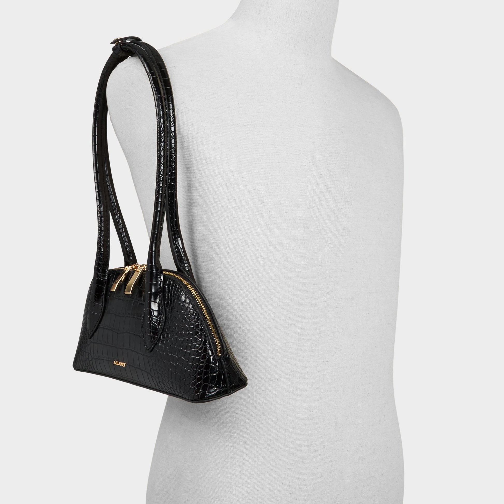 Heileyy in Black - Shoulder bag - Black