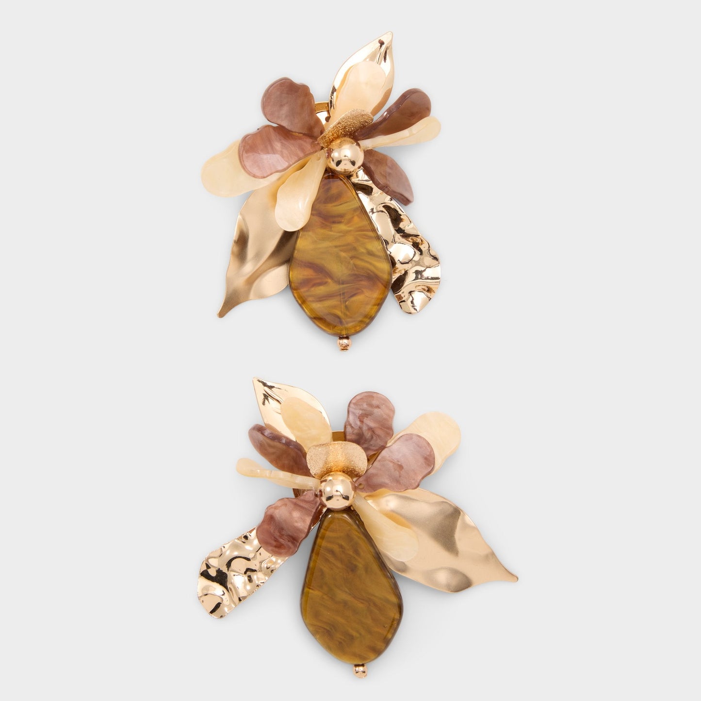 Paolla in Light Brown - Statement earrings - Light brown