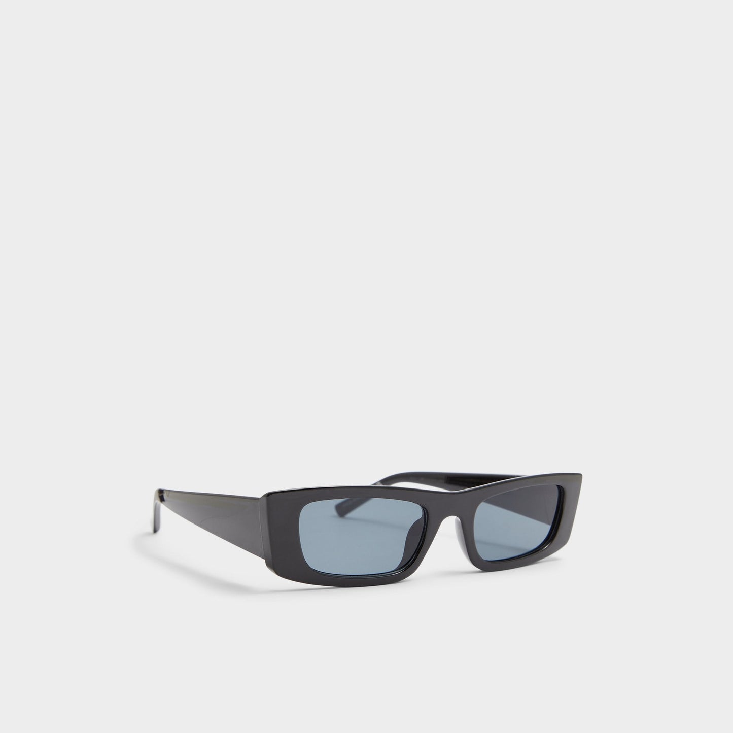 Cuffley in Black - Cat eye sunglasses - Black
