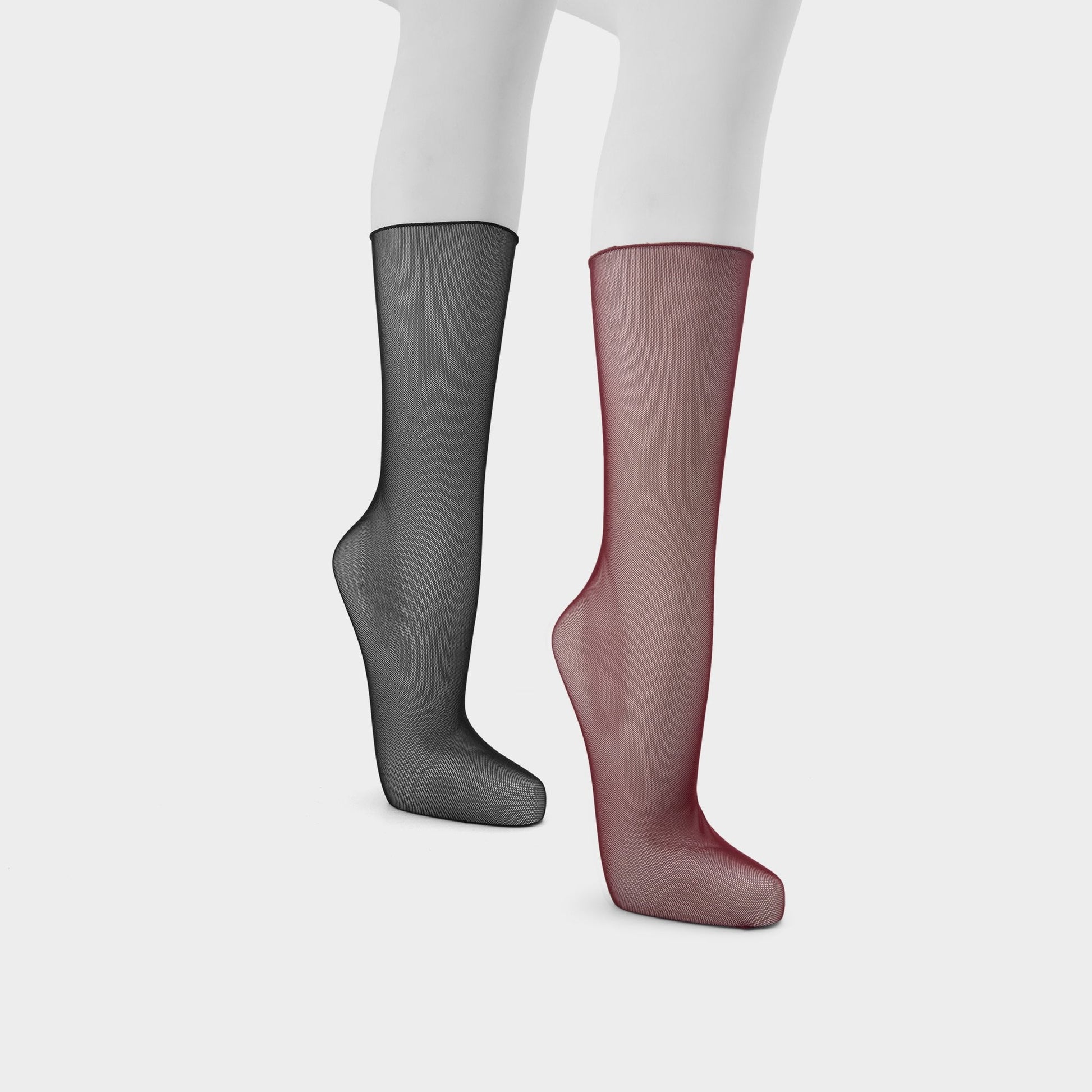 Sheerie in Bordo - Socks - Bordo