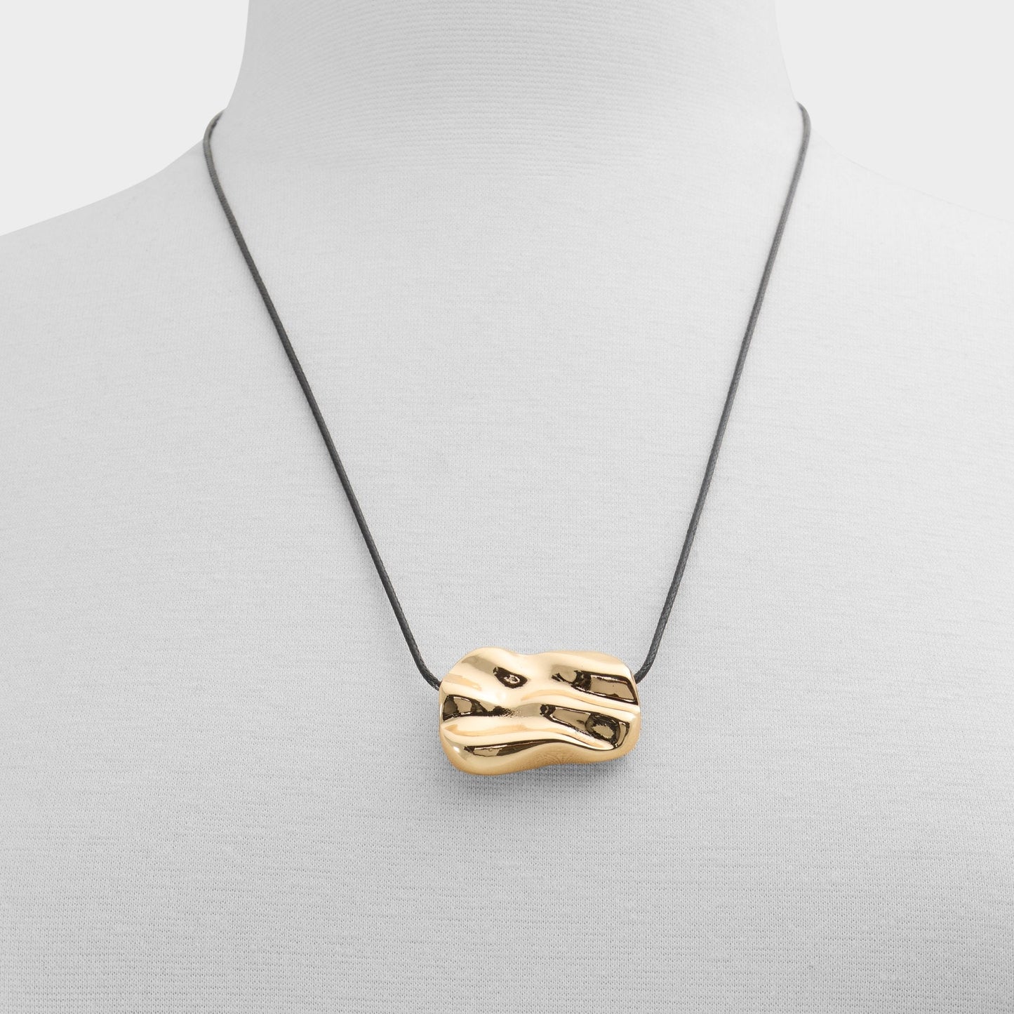 Zayna in Black Gold Multi - Necklace - Black/gold multi