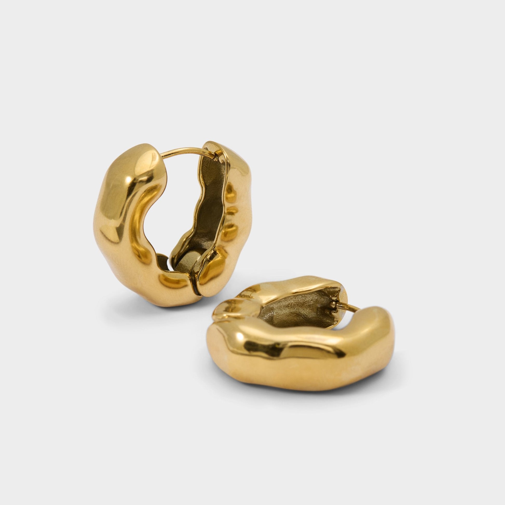 Carandar in Gold - Hoop earrings - Gold