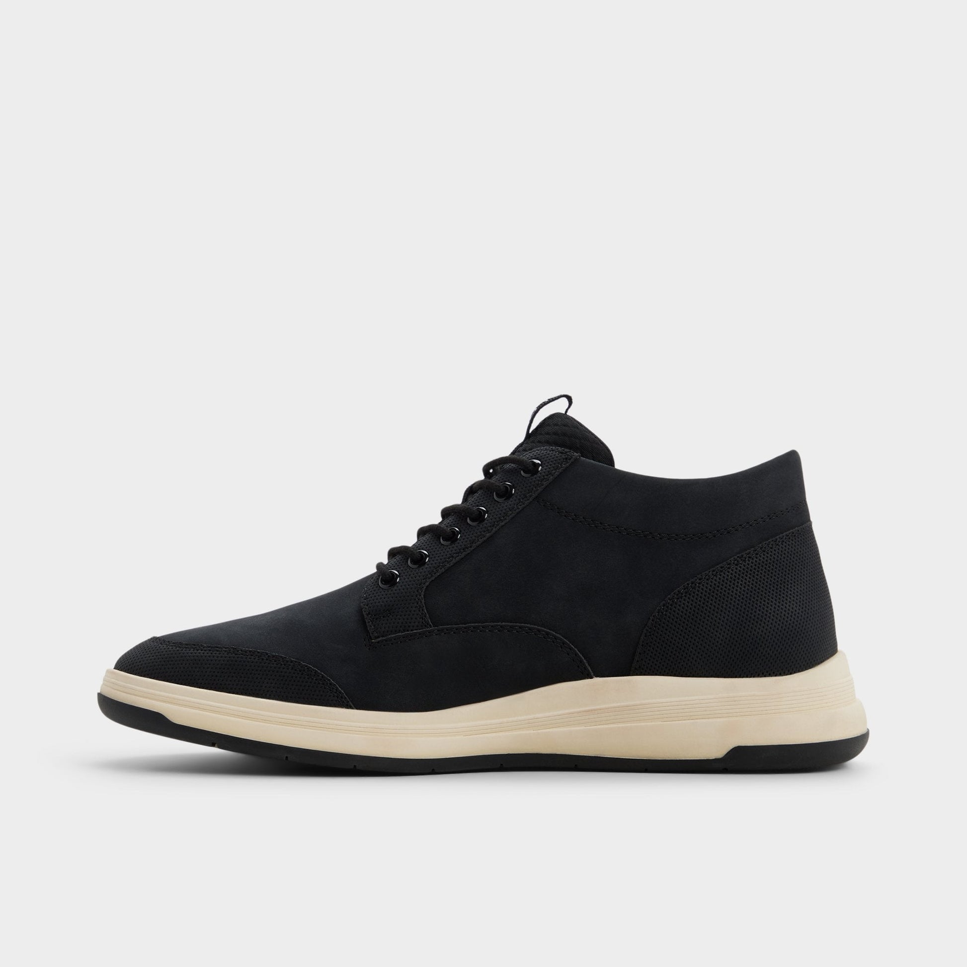 Kodeyy in Black - Lace-up boot - Black