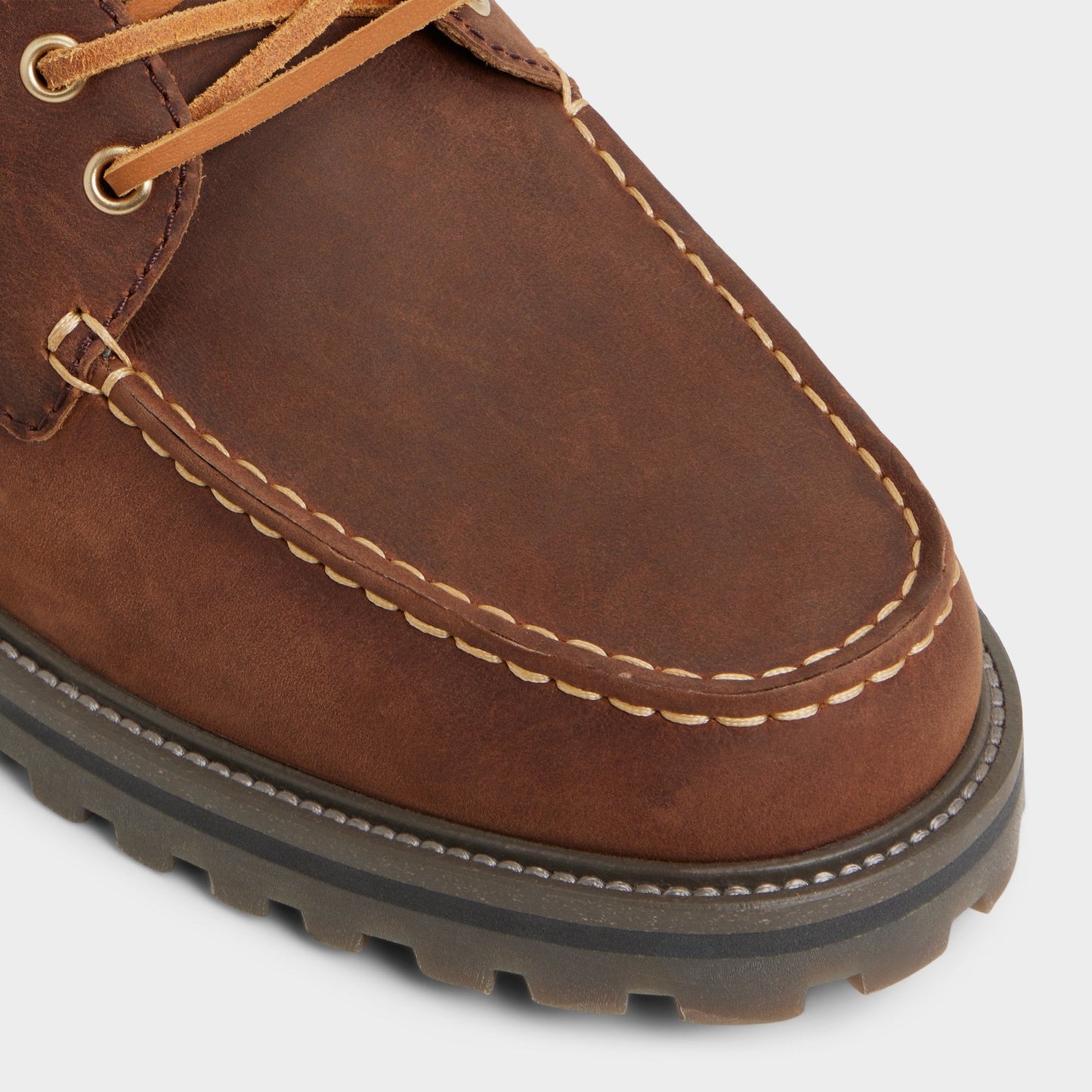 Farrell in Medium Brown - Combat boot, Lug sole - Medium brown