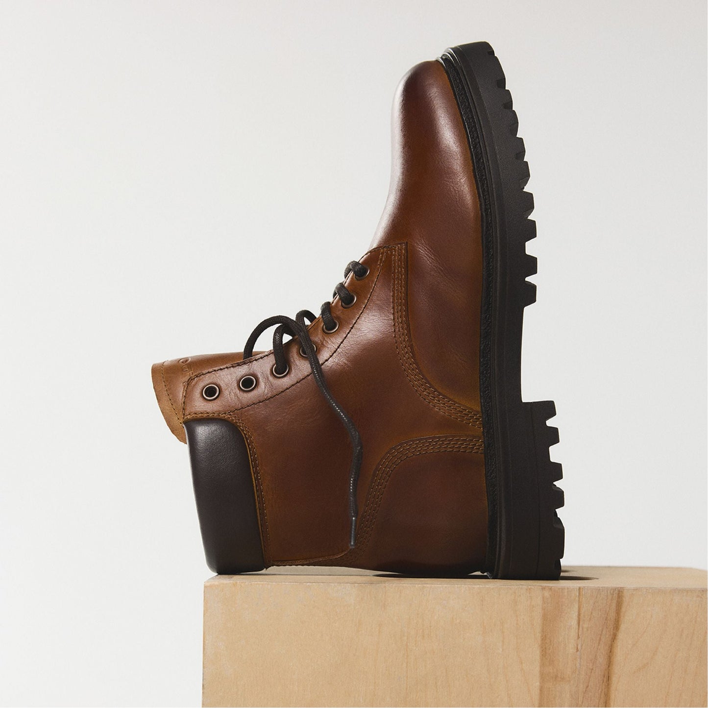 Draco in Cognac - Combat boot, Lug sole - Cognac