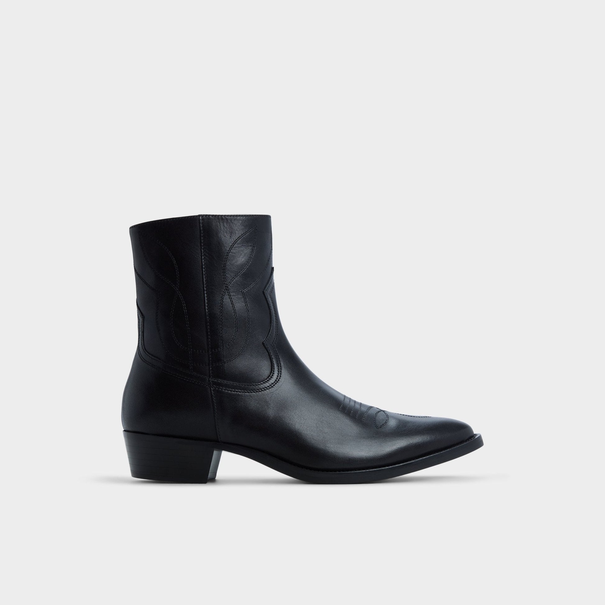 Arvin in Black - Ankle boot - Black