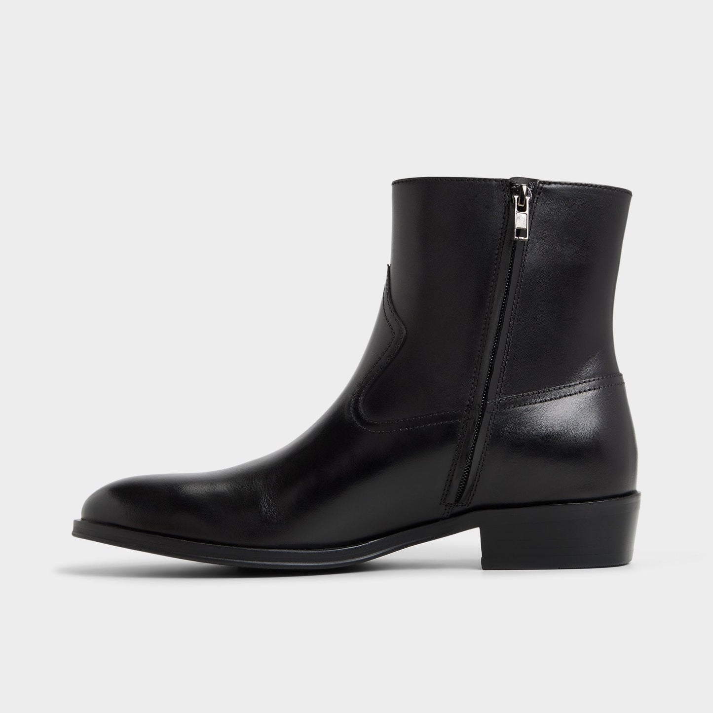 Calix in Black - Ankle boot - Black