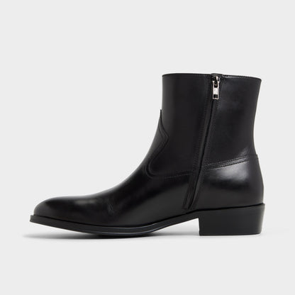 Calix in Black - Ankle boot - Black