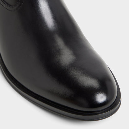 Calix in Black - Ankle boot - Black