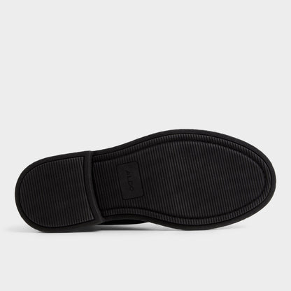 Torro in Black - Chukka boot - Black
