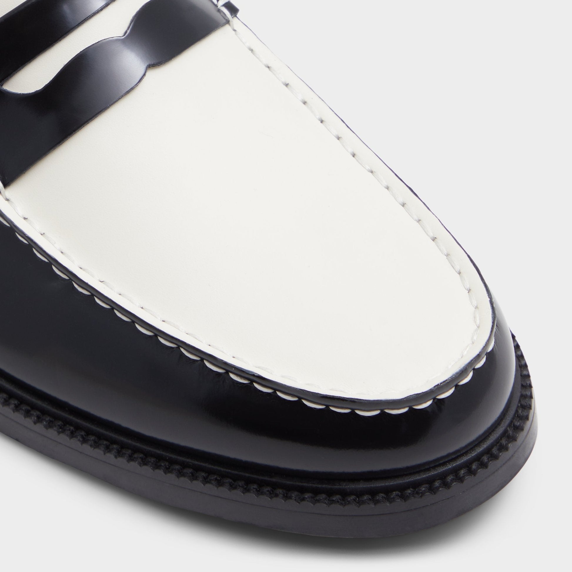 Kieran Black/White Men's Dress Shoes - Loafer - Black/white