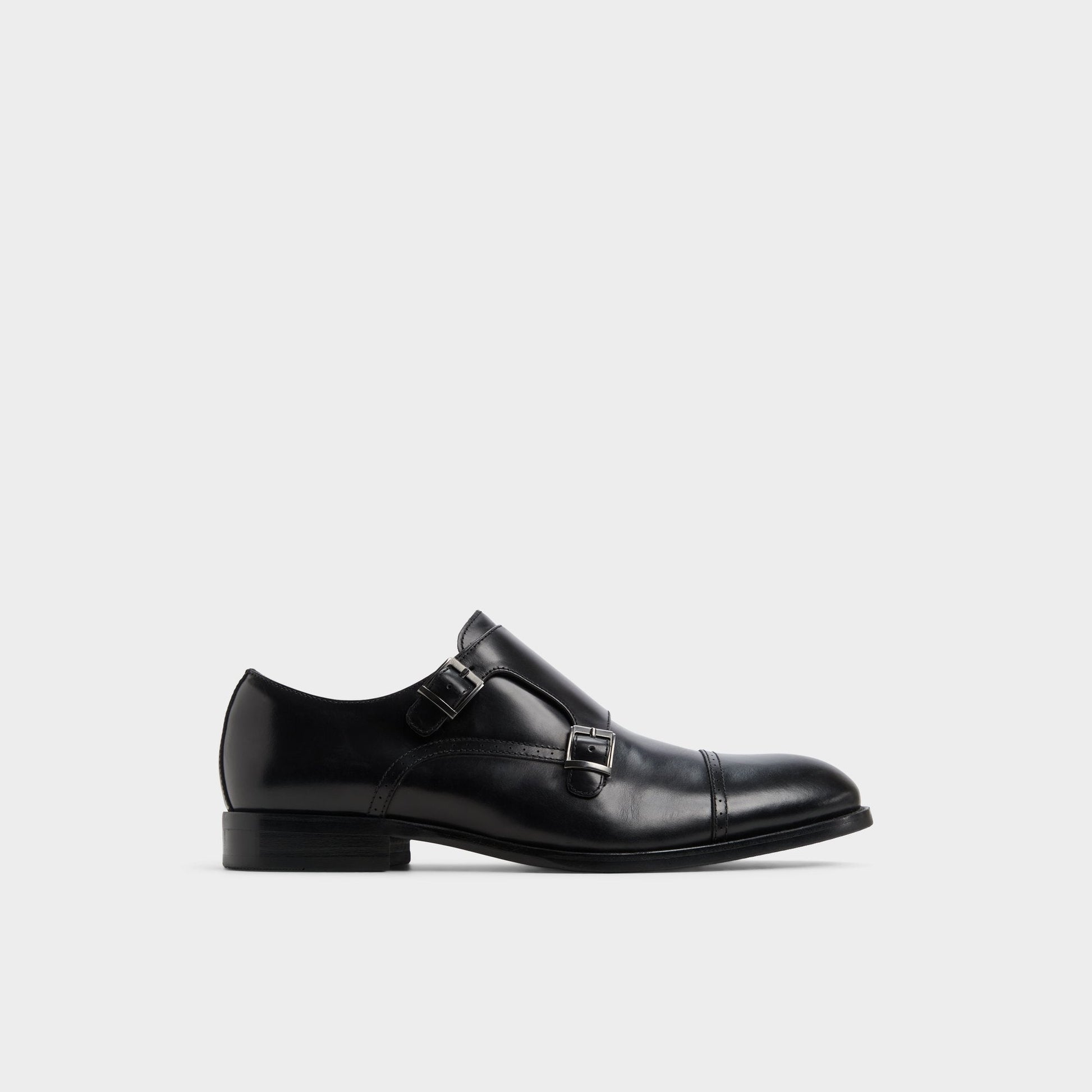 Zelasien in Black - Monkstrap loafer - Black