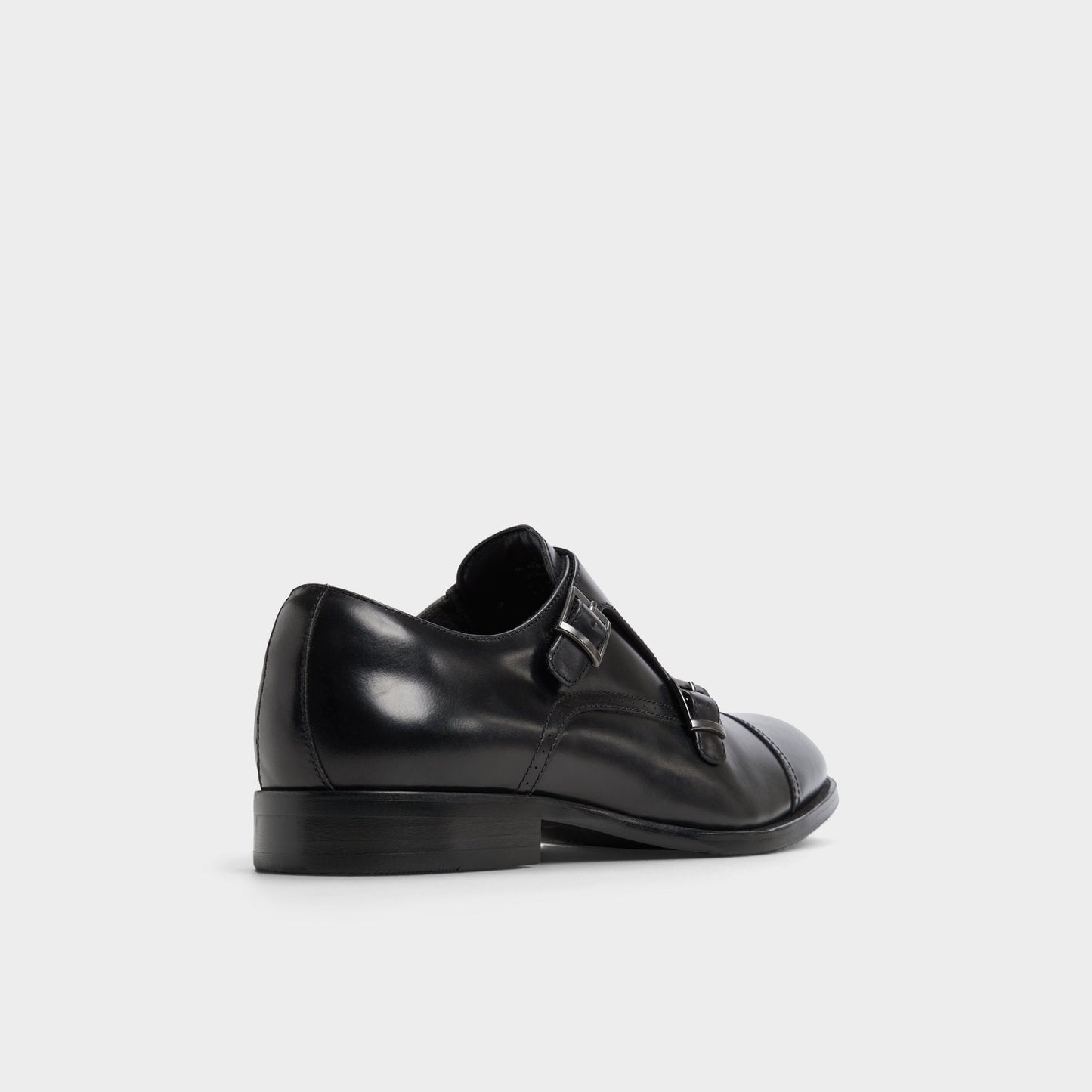 Zelasien in Black - Monkstrap loafer - Black