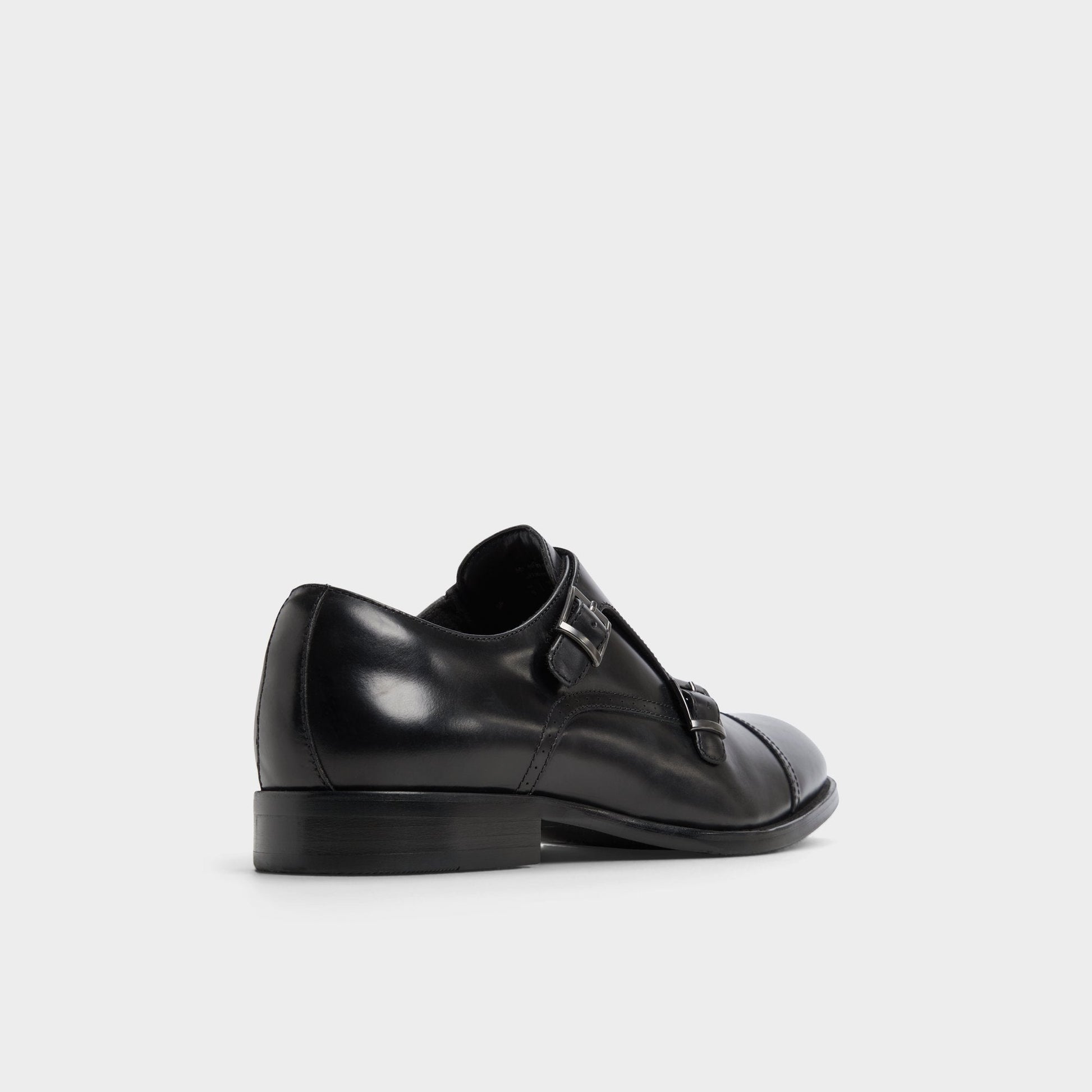 Zelasien in Black - Monkstrap loafer - Black