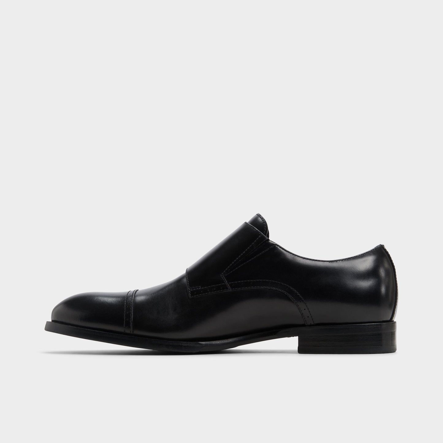 Zelasien in Black - Monkstrap loafer - Black