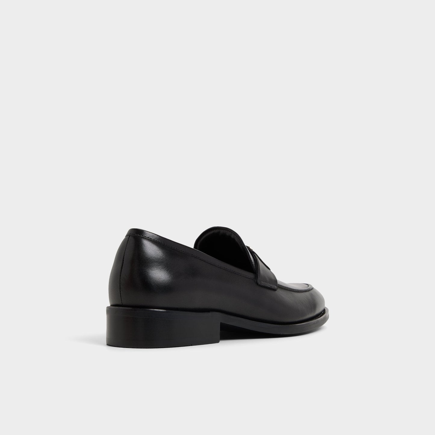 Beck in Other Black - Loafer - Other black
