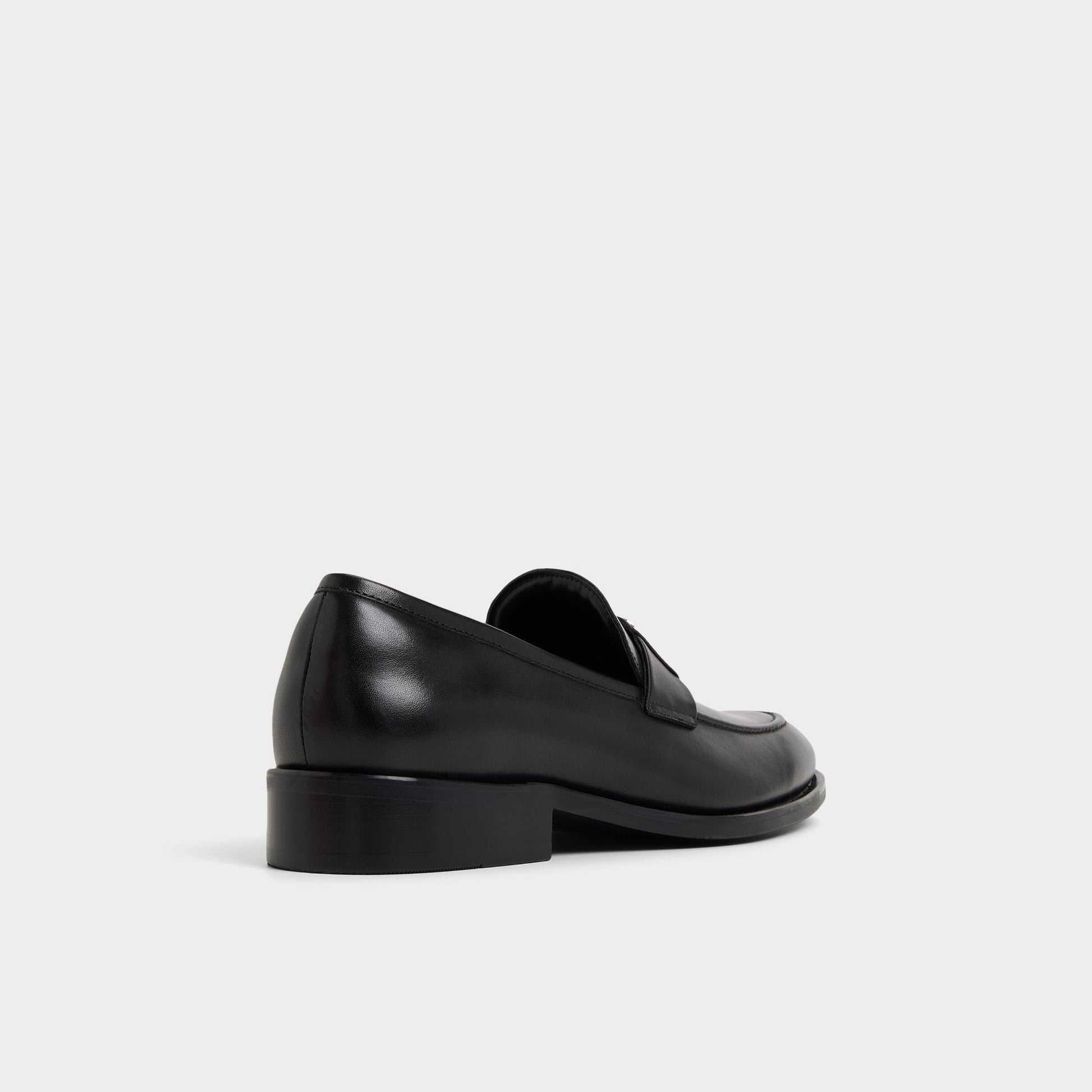 Beck in Other Black - Loafer - Other black