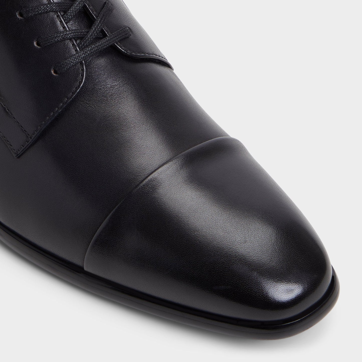 Daniells in Black - Derby shoe - Black