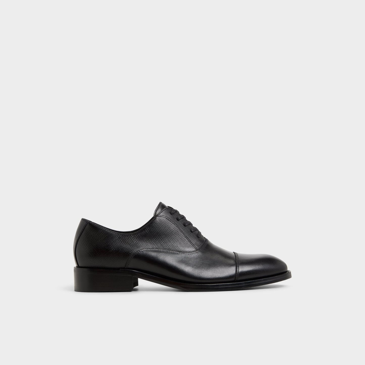 Reece in Black - Oxford shoe - Black