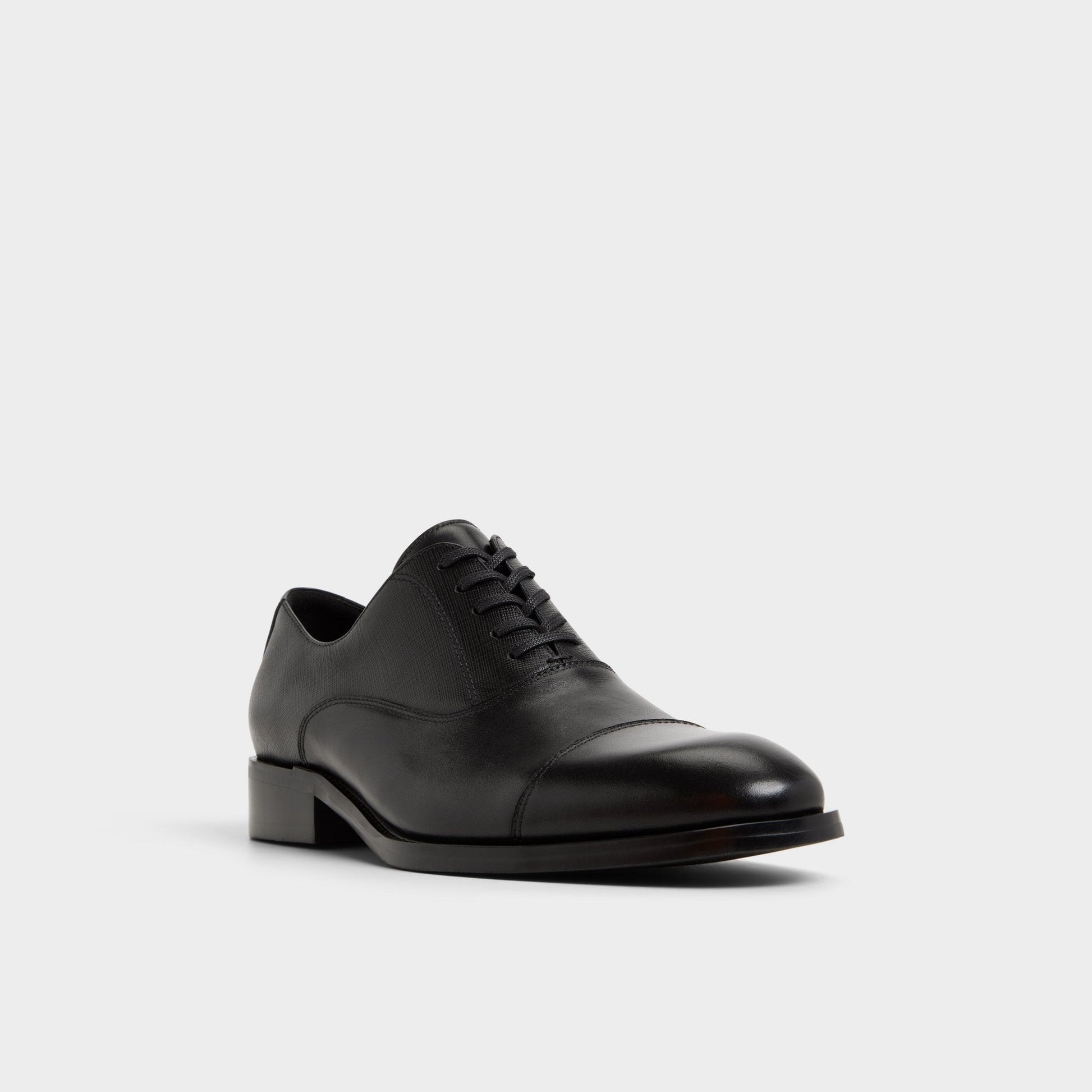 Reece in Black - Oxford shoe - Black
