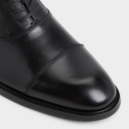 Reece in Black - Oxford shoe - Black