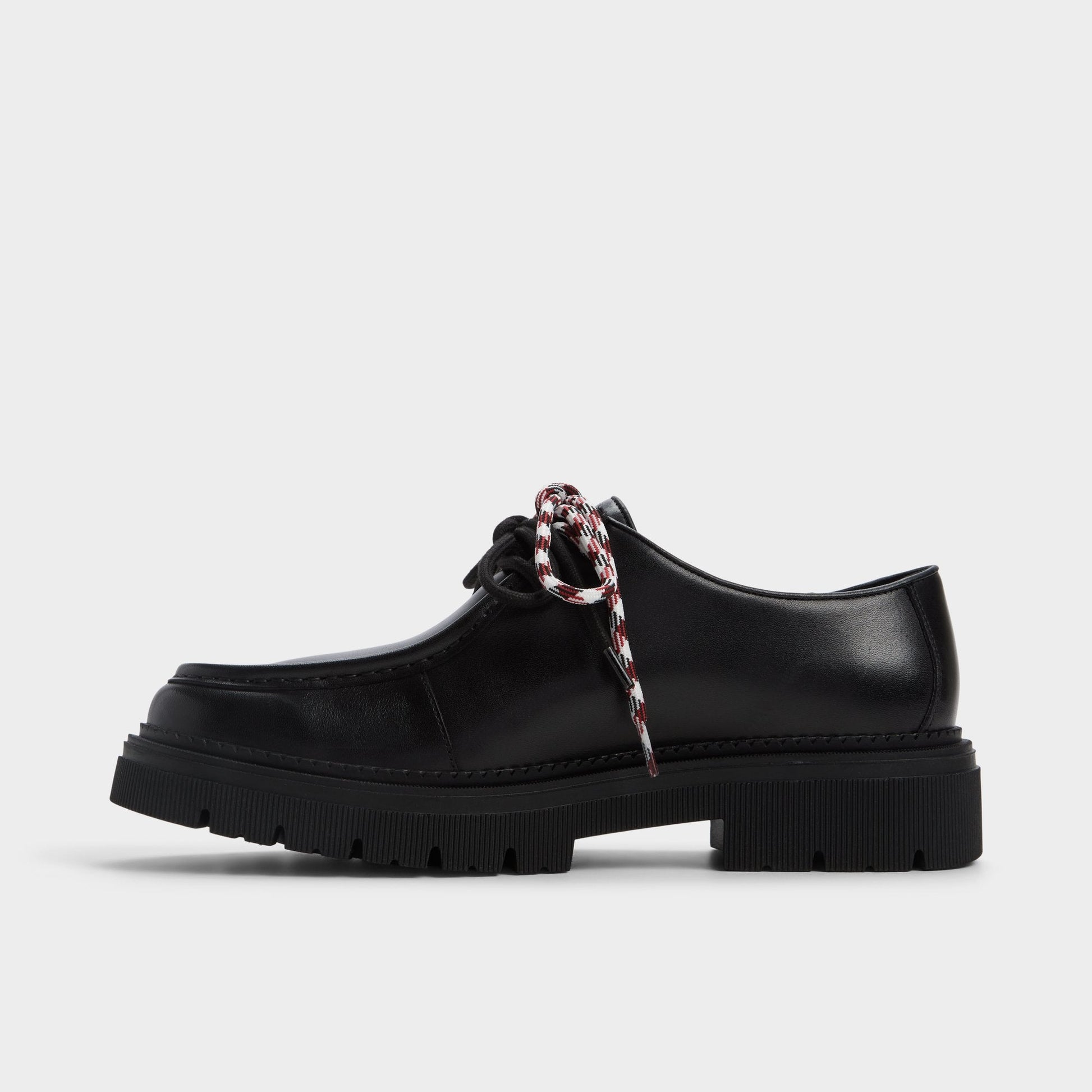 Kylan in Black 14184487 - Oxford shoe, Lug sole - Black
