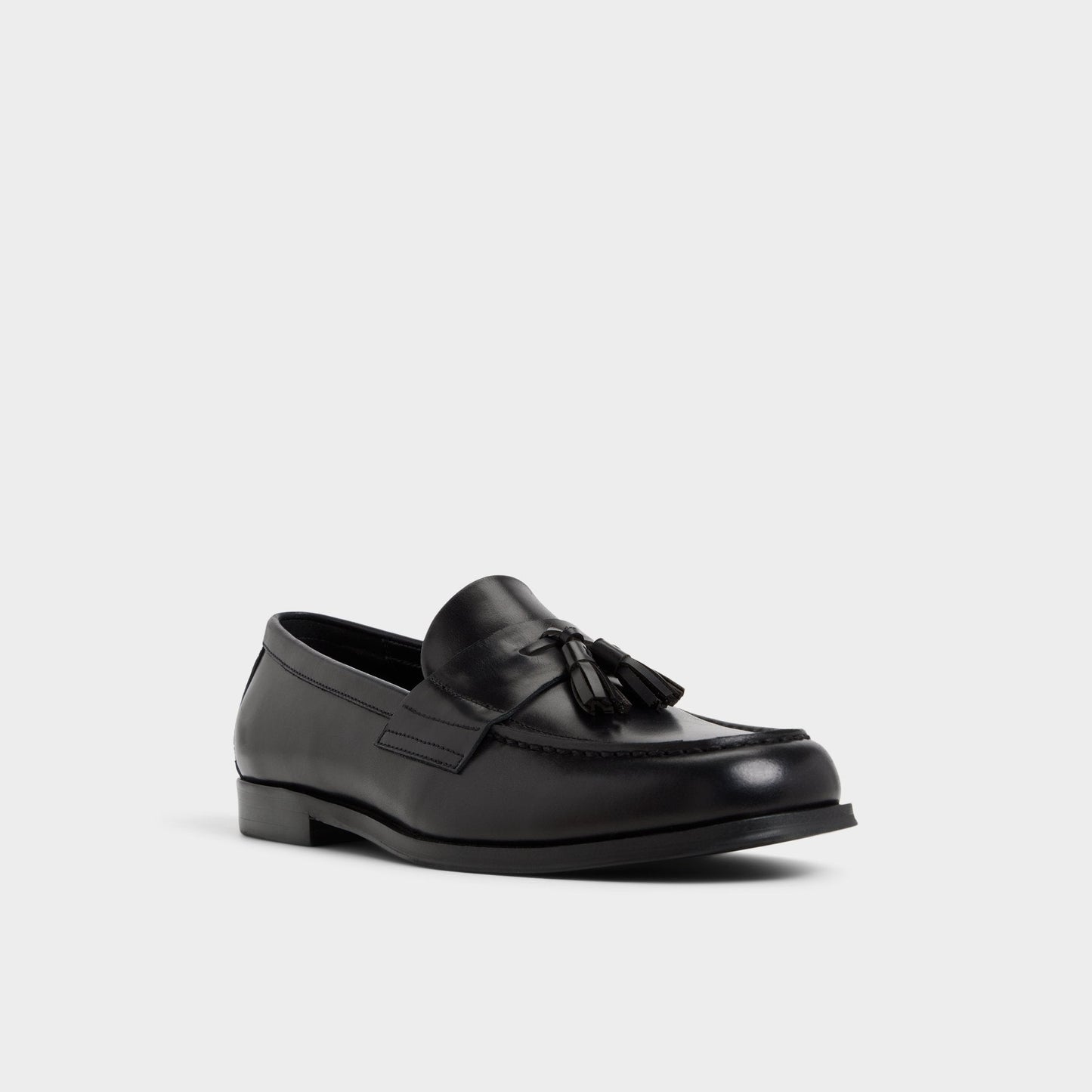 Lionel in Black - Loafer - Black